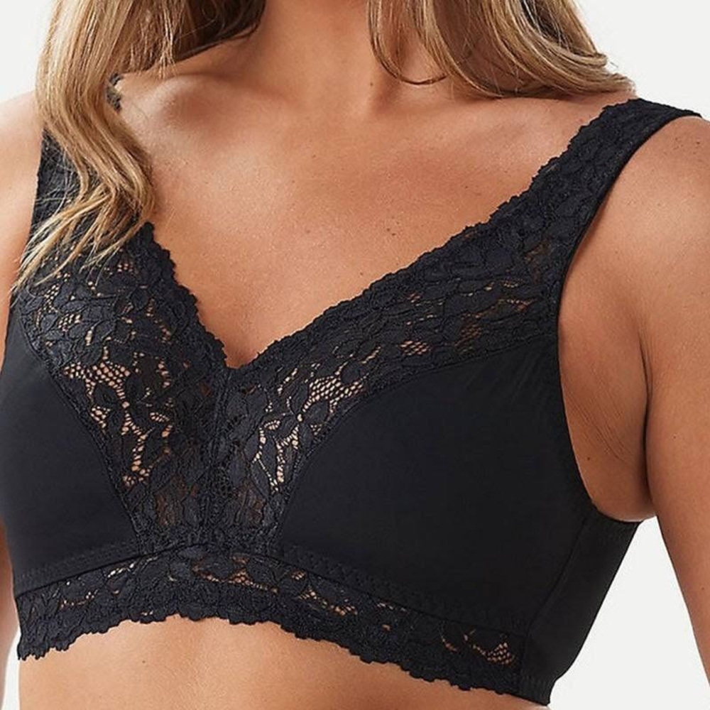 BREEZIES Soft Support Black Lace Bra
